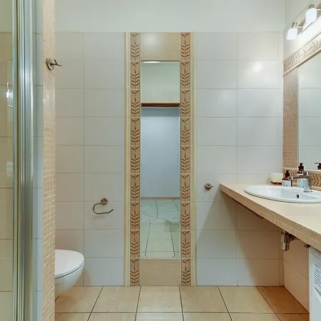 Swietojanska Appartement *